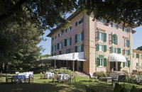 augustus hotel forte dei marmi outdoor