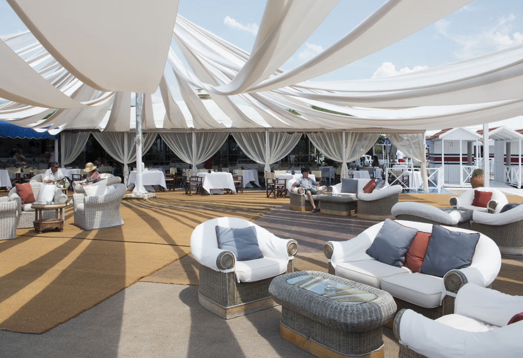 augustus hotel forte dei marmi beach lounge