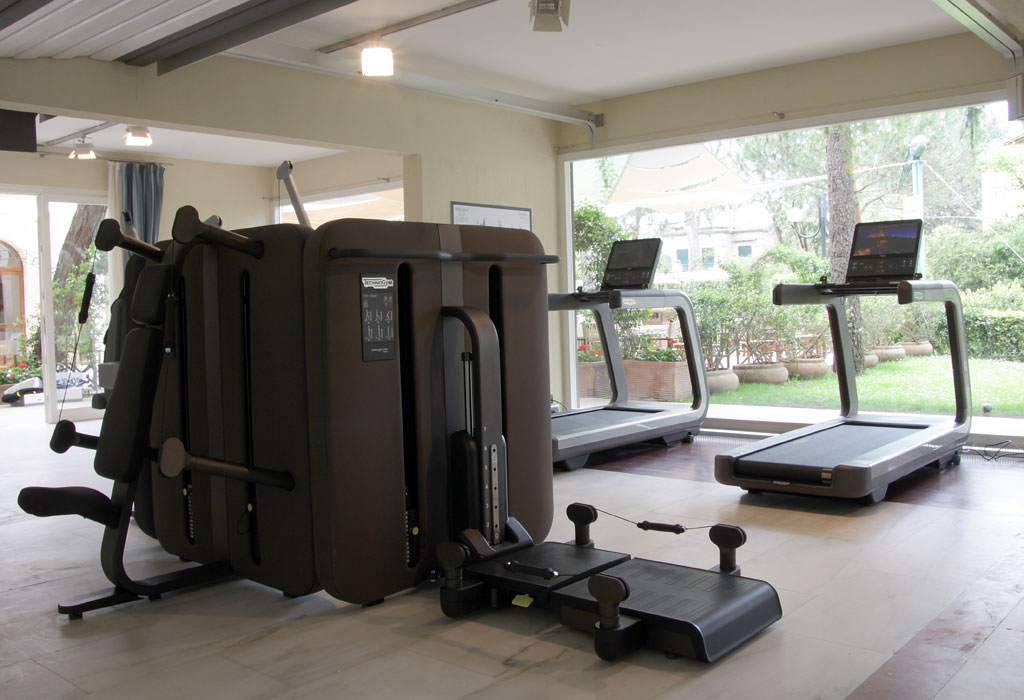 augustus hotel forte dei marmi gym