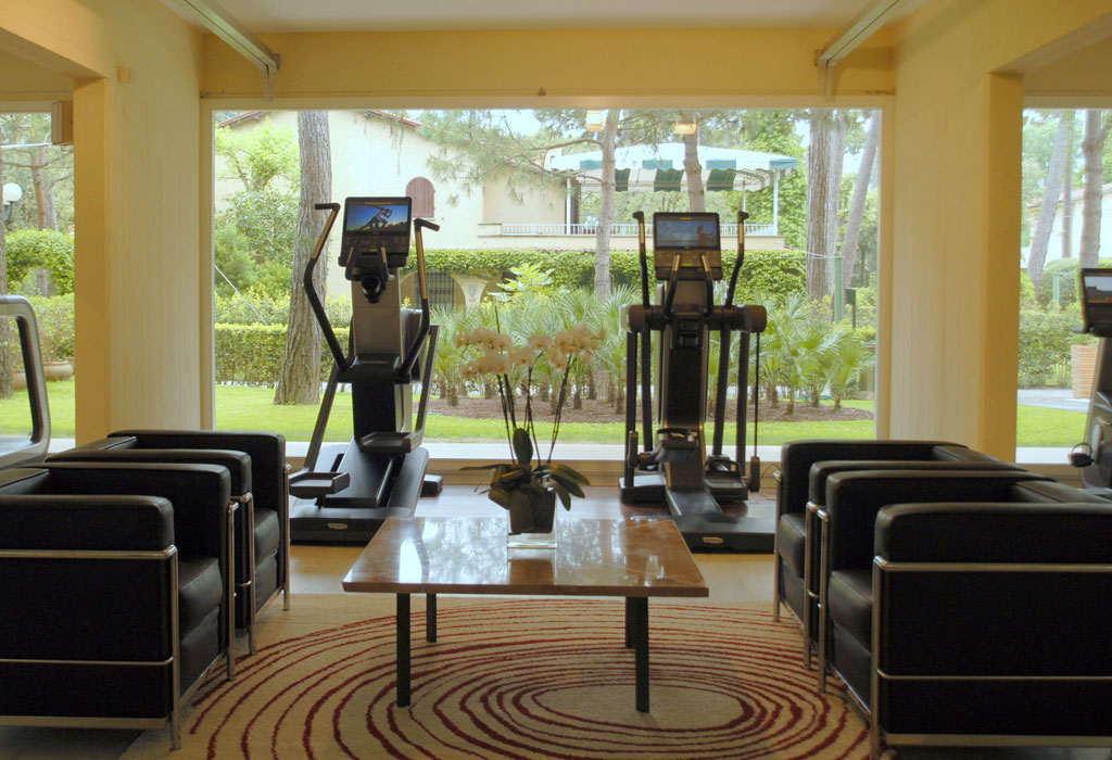 augustus hotel forte dei marmi gym