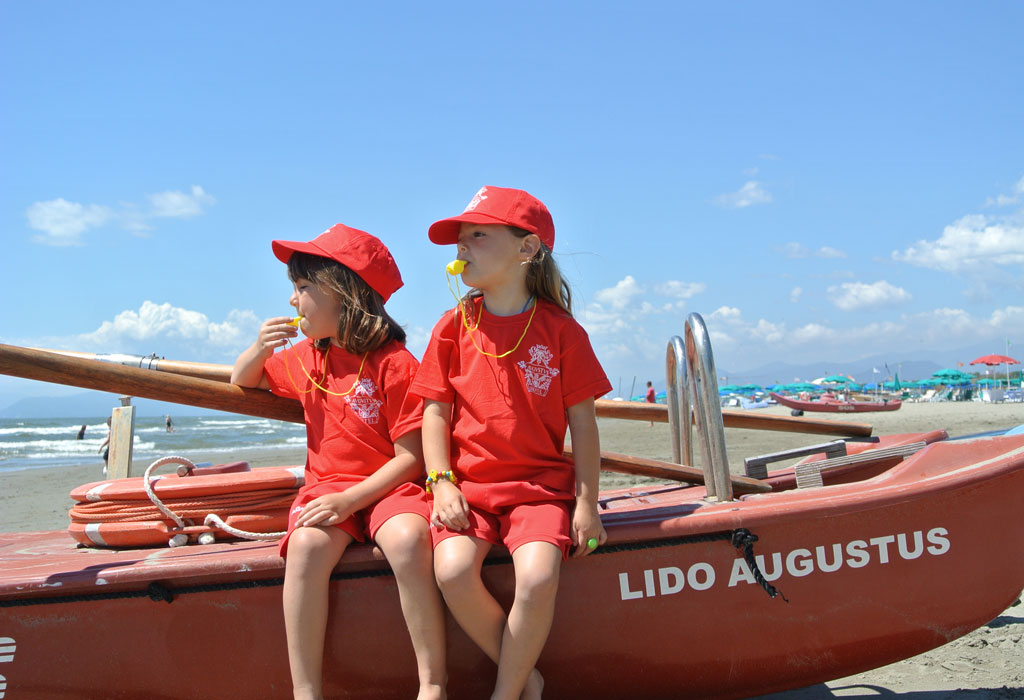 augustus hotel forte dei marmi beach club