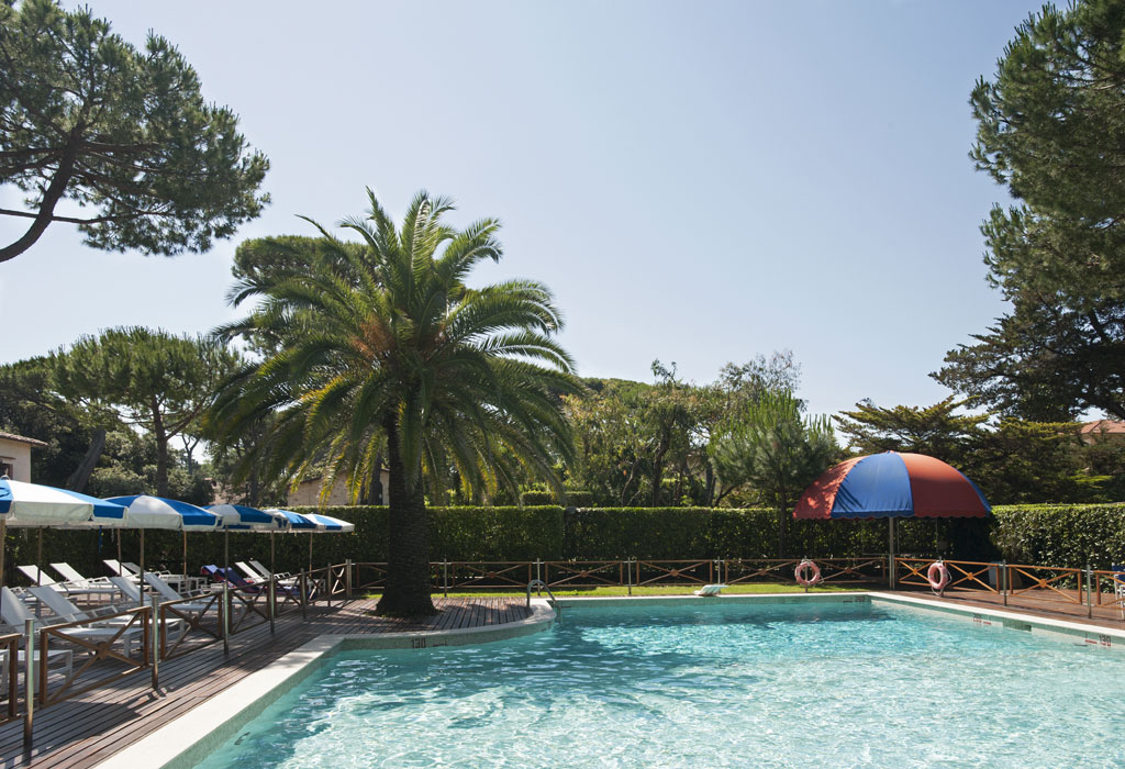 augustus hotel forte dei marmi garden