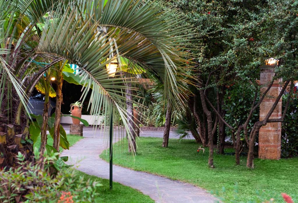 augustus hotel forte dei marmi  garden